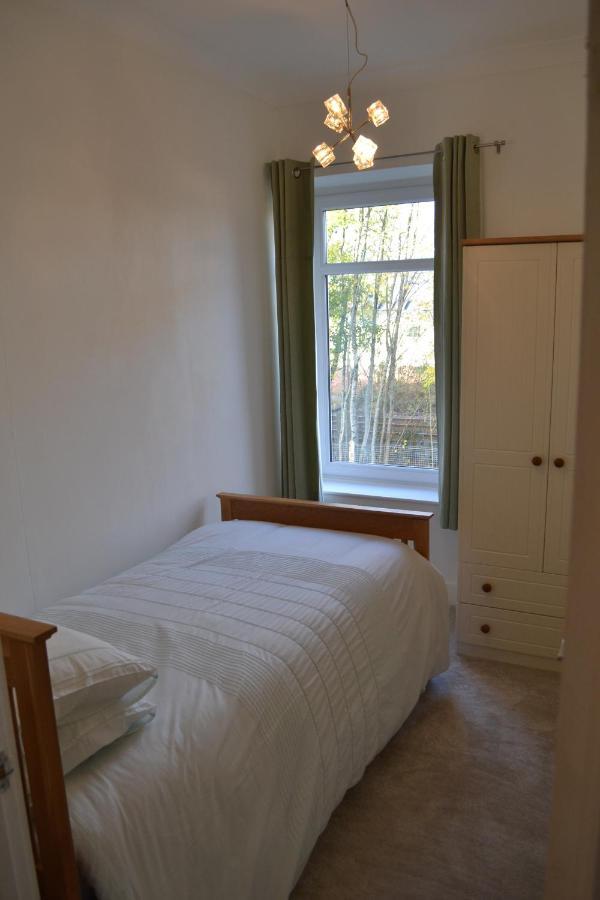 Entire 3 Bedroom House Near Caerphilly Station Exterior foto